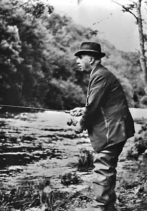 Generalísimo Franco, pescando